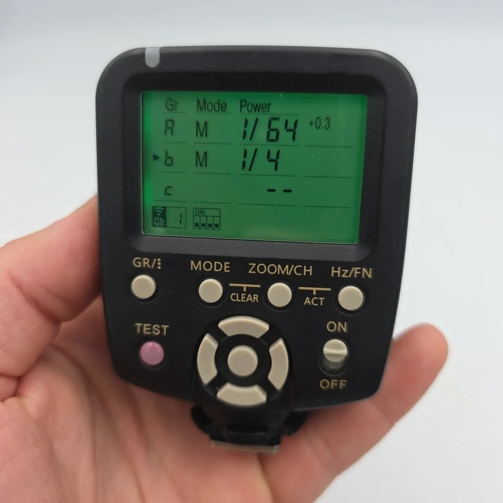 YONGNUO YN560-TX Manual Camera Flash Trigger Controller - Nikon